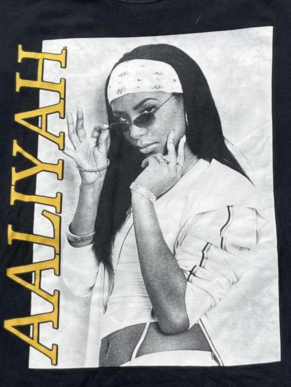 Aaliyah Preowned Large T-shirt
